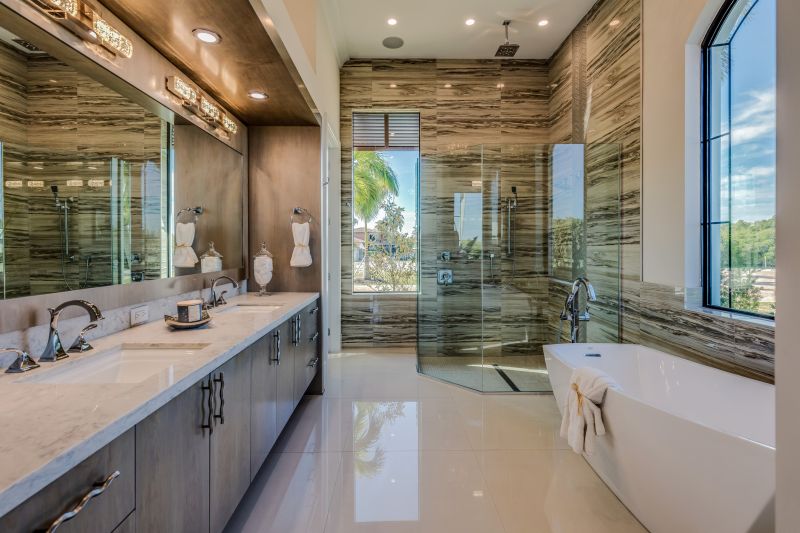 Luxurious Bathroom Tiling